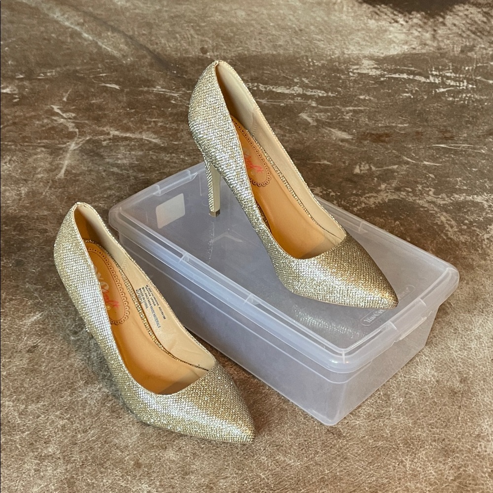 Elegant Gold Glitter Pumps Heels